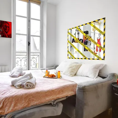 Apartment 210 Chanel - Superb In *