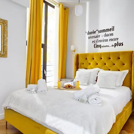 210-suite Chanel